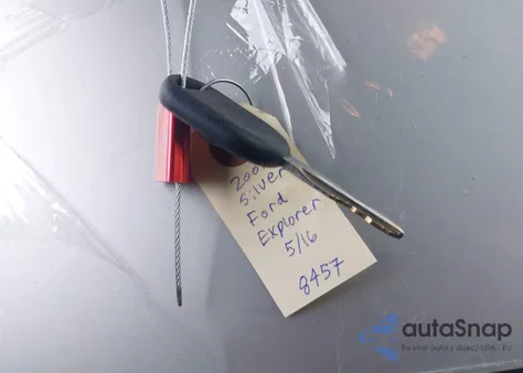 2001 Ford Explorer Sport Trac z USA, uszkodzony, nr VIN 1FMZU77E81UC04654